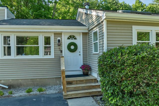 5 Frenette Drive, Hudson, NH 03051