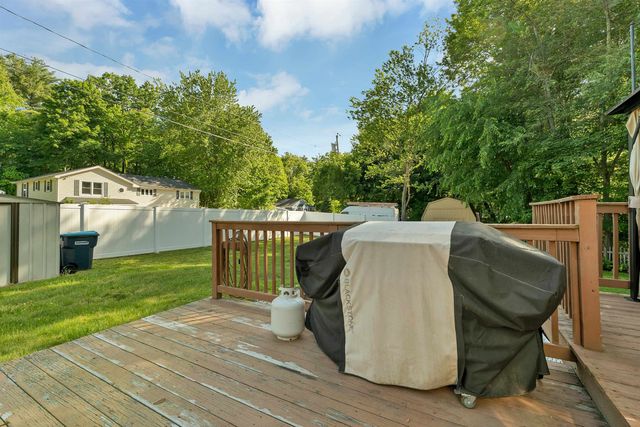 5 Frenette Drive, Hudson, NH 03051