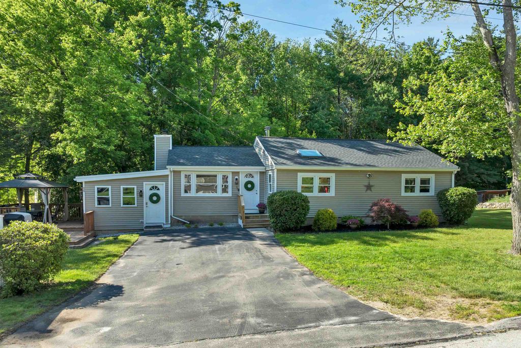 5 Frenette Drive, Hudson, NH 03051