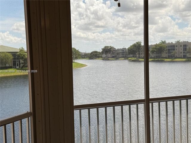 7730 Granville Drive 202, Tamarac, FL 33321