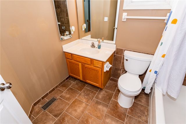 1818 Highlander Drive, Xenia, OH 45385