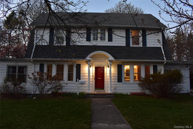 21 Rosalind Road, Poughkeepsie, NY 12601
