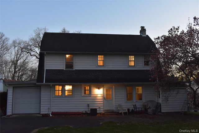 21 Rosalind Road, Poughkeepsie, NY 12601