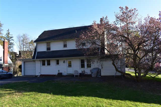 21 Rosalind Road, Poughkeepsie, NY 12601