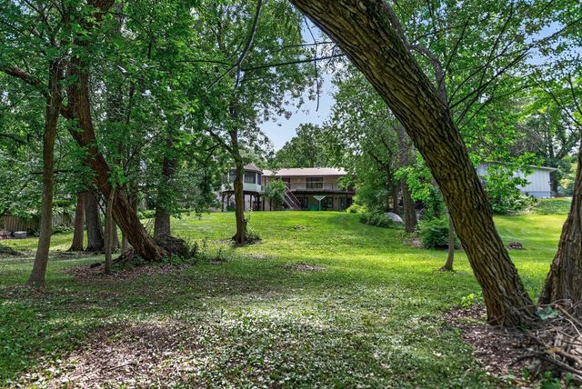 1120 Rockstone Lane, New Brighton, MN 55112
