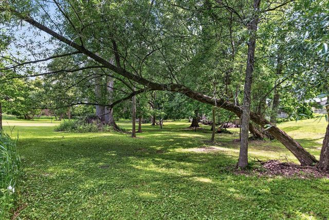 1120 Rockstone Lane, New Brighton, MN 55112