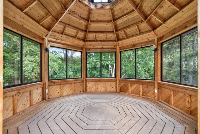 1120 Rockstone Lane, New Brighton, MN 55112