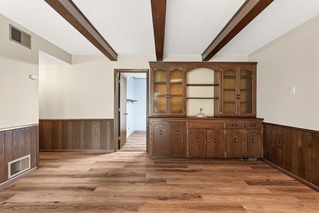 1120 Rockstone Lane, New Brighton, MN 55112