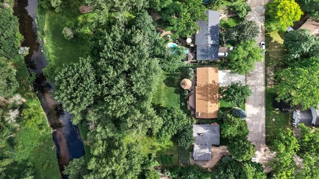1120 Rockstone Lane, New Brighton, MN 55112