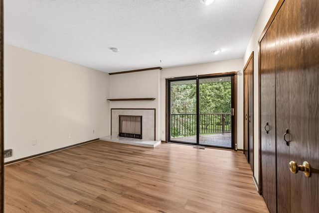 1120 Rockstone Lane, New Brighton, MN 55112