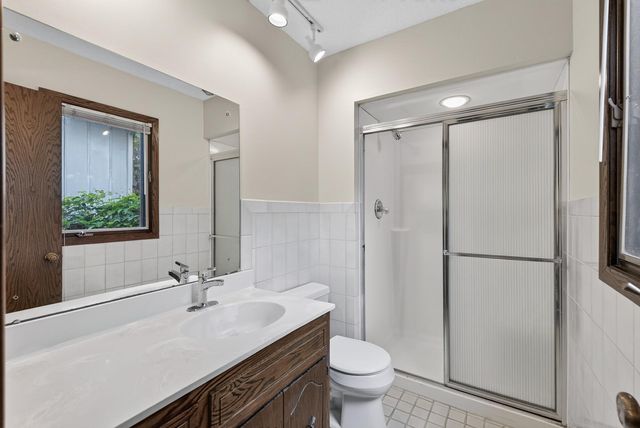 1120 Rockstone Lane, New Brighton, MN 55112