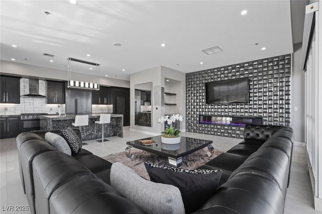 4575 Dean Martin Drive 3300, Las Vegas, NV 89103