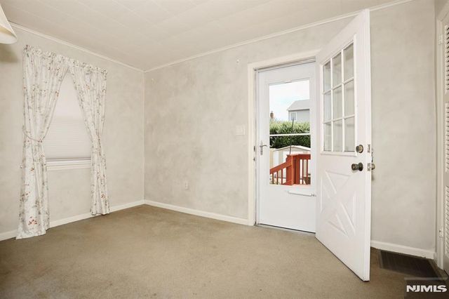 29 Margaret Court, Dumont, NJ 07628