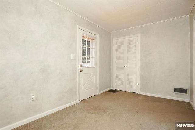 29 Margaret Court, Dumont, NJ 07628