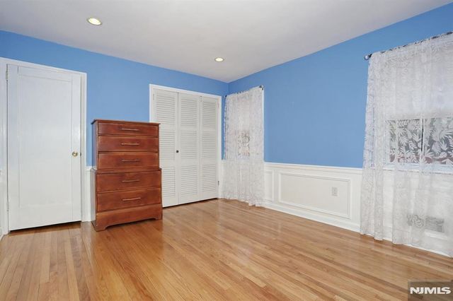 29 Margaret Court, Dumont, NJ 07628
