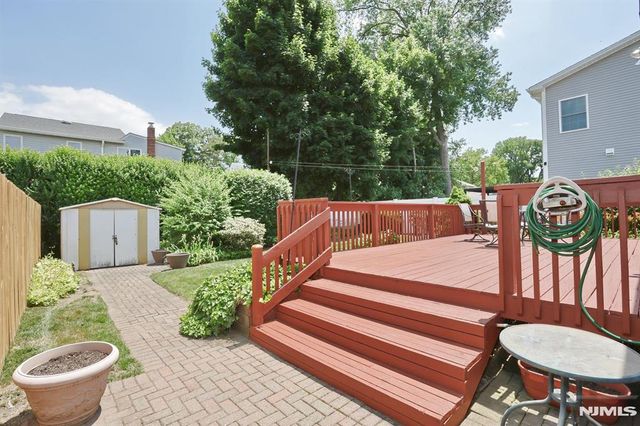 29 Margaret Court, Dumont, NJ 07628