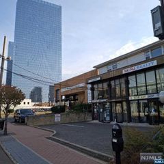 1636 Palisade Avenue, Fort Lee, NJ 07024