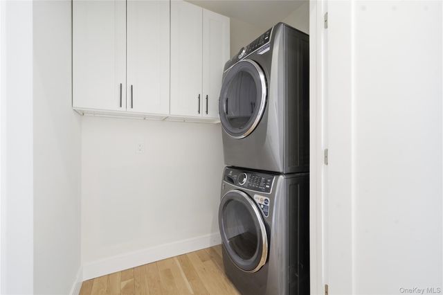 19 Arrow Lane, Hicksville, NY 11801