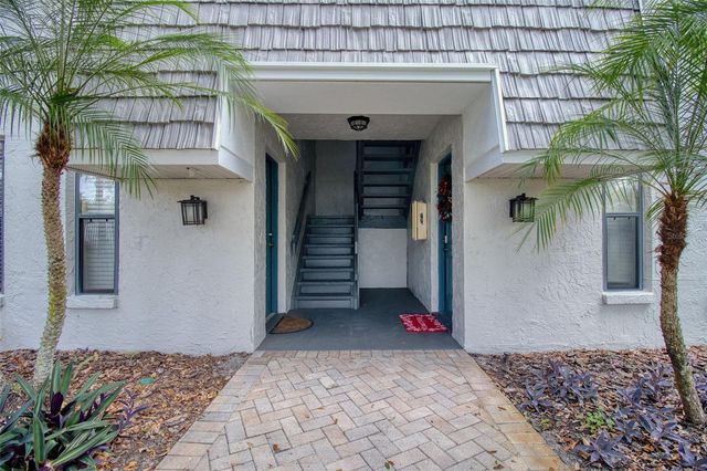 702 LYNDHURST STREET 821, Dunedin, FL 34698