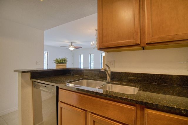 702 LYNDHURST STREET 821, Dunedin, FL 34698