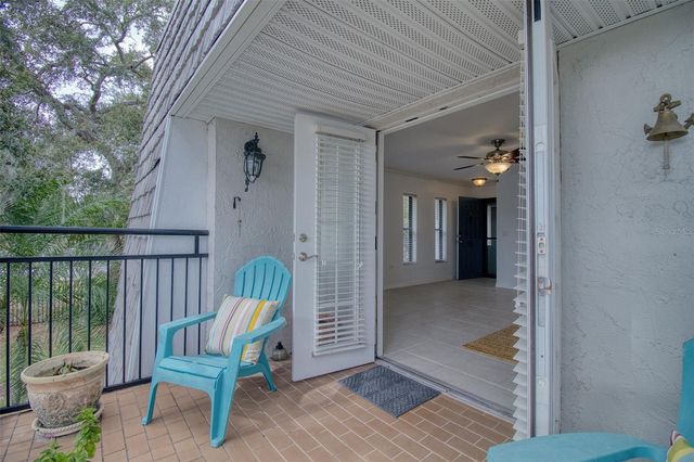 702 LYNDHURST STREET 821, Dunedin, FL 34698