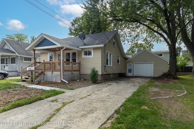 1105 Comfort Street, Lansing, MI 48915