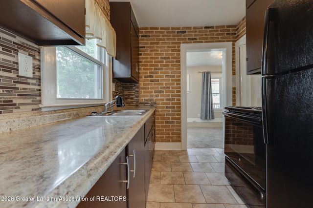1105 Comfort Street, Lansing, MI 48915