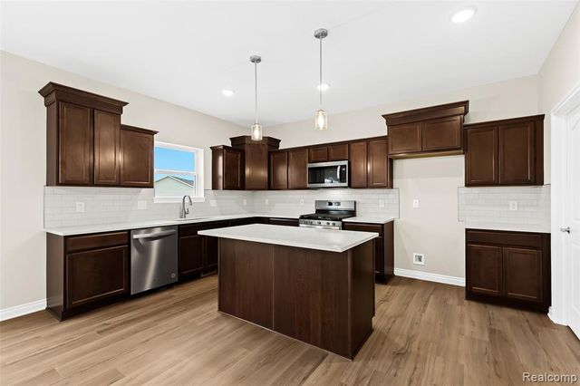 7120 Opfer Drive, Whitmore Lake, MI 48189