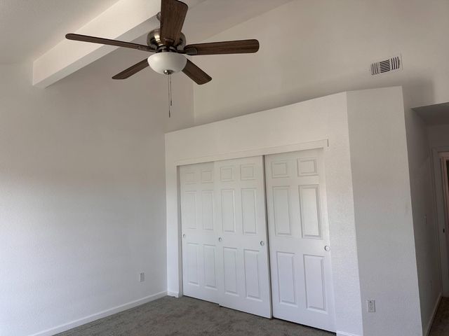 911 Toro Ln, Lathrop, CA 95330