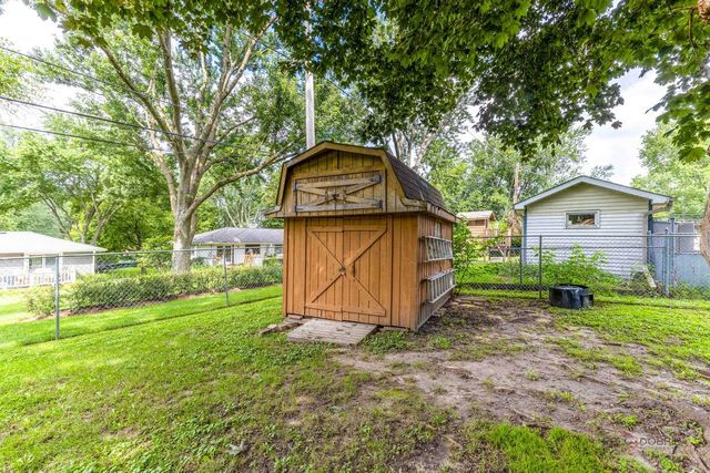 161 Crestwood Drive, East Dundee, IL 60118