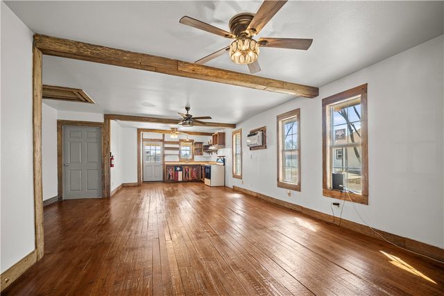 310 & 312 E Sullivan St, Skidmore, TX 78389