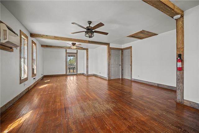 310 & 312 E Sullivan St, Skidmore, TX 78389