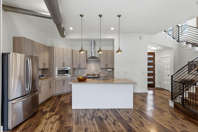 1405 Camelot CIR A, Austin, TX 78745