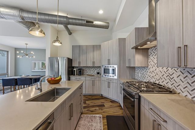 1405 Camelot CIR A, Austin, TX 78745