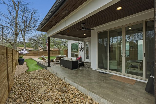 1405 Camelot CIR A, Austin, TX 78745