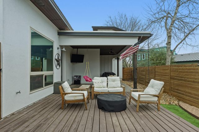 1405 Camelot CIR A, Austin, TX 78745