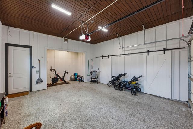 1405 Camelot CIR A, Austin, TX 78745