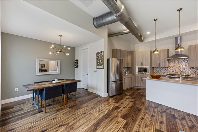 1405 Camelot CIR A, Austin, TX 78745