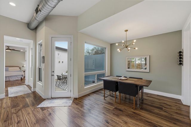 1405 Camelot CIR A, Austin, TX 78745
