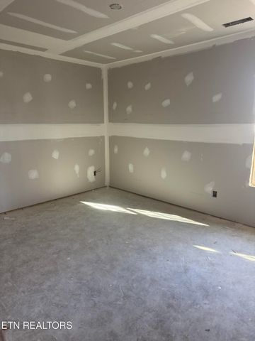 207 Andy Carr Ave, Alcoa, TN 37701