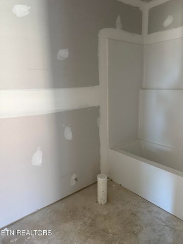 207 Andy Carr Ave, Alcoa, TN 37701