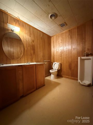 2549 US Hwy 74 Highway, Wadesboro, NC 28170