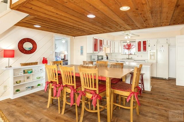 12520 E Buena Vista, Galveston, TX 77554