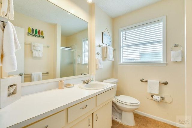 12520 E Buena Vista, Galveston, TX 77554