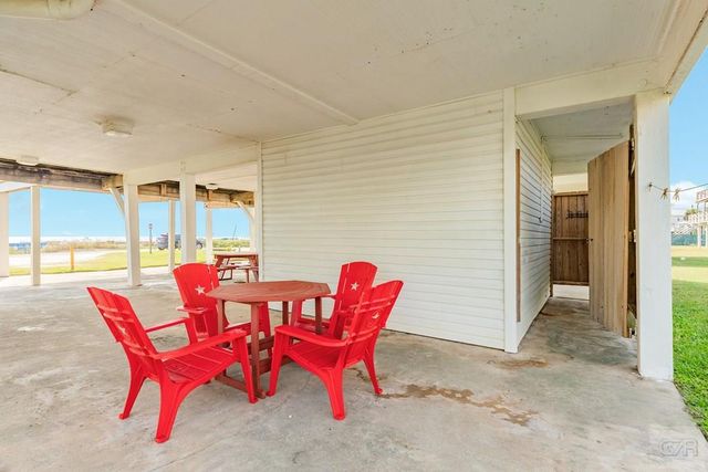 12520 E Buena Vista, Galveston, TX 77554