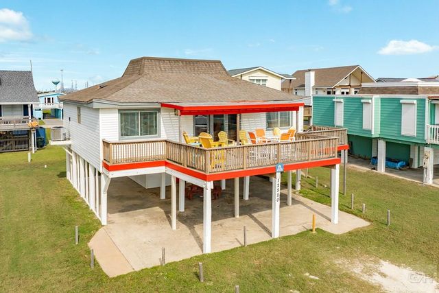 12520 E Buena Vista, Galveston, TX 77554
