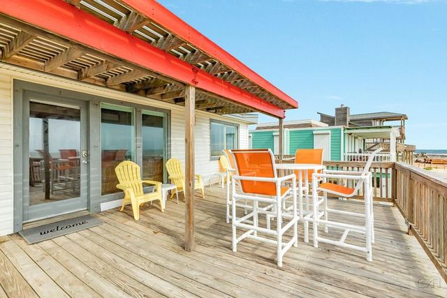 12520 E Buena Vista, Galveston, TX 77554