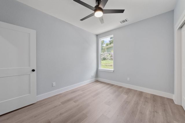 106 Halawa CT, Bastrop, TX 78602