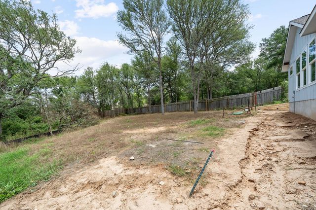 106 Halawa CT, Bastrop, TX 78602