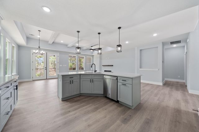 106 Halawa CT, Bastrop, TX 78602
